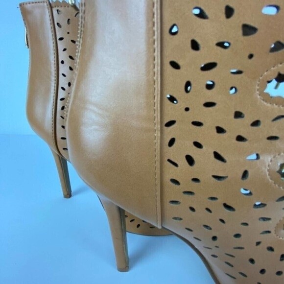 Women's Lace Up Bootie High Heels Forever Brandy Tan Size 10 - Picture 7 of 7